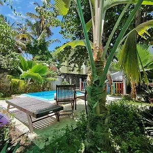 Riviera Eco Travelers Inn Punta Cana